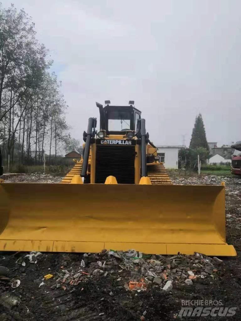 CAT D 6 H Telaketjupuskutraktorit