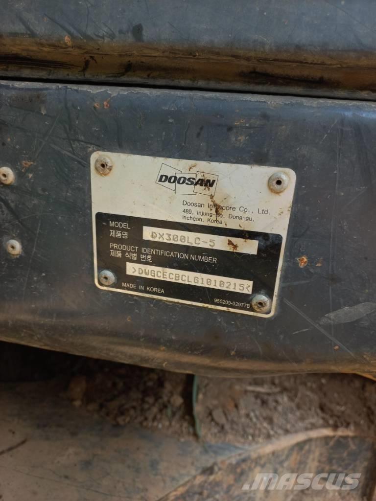 Doosan DX 300 LC-5 Telakaivukoneet