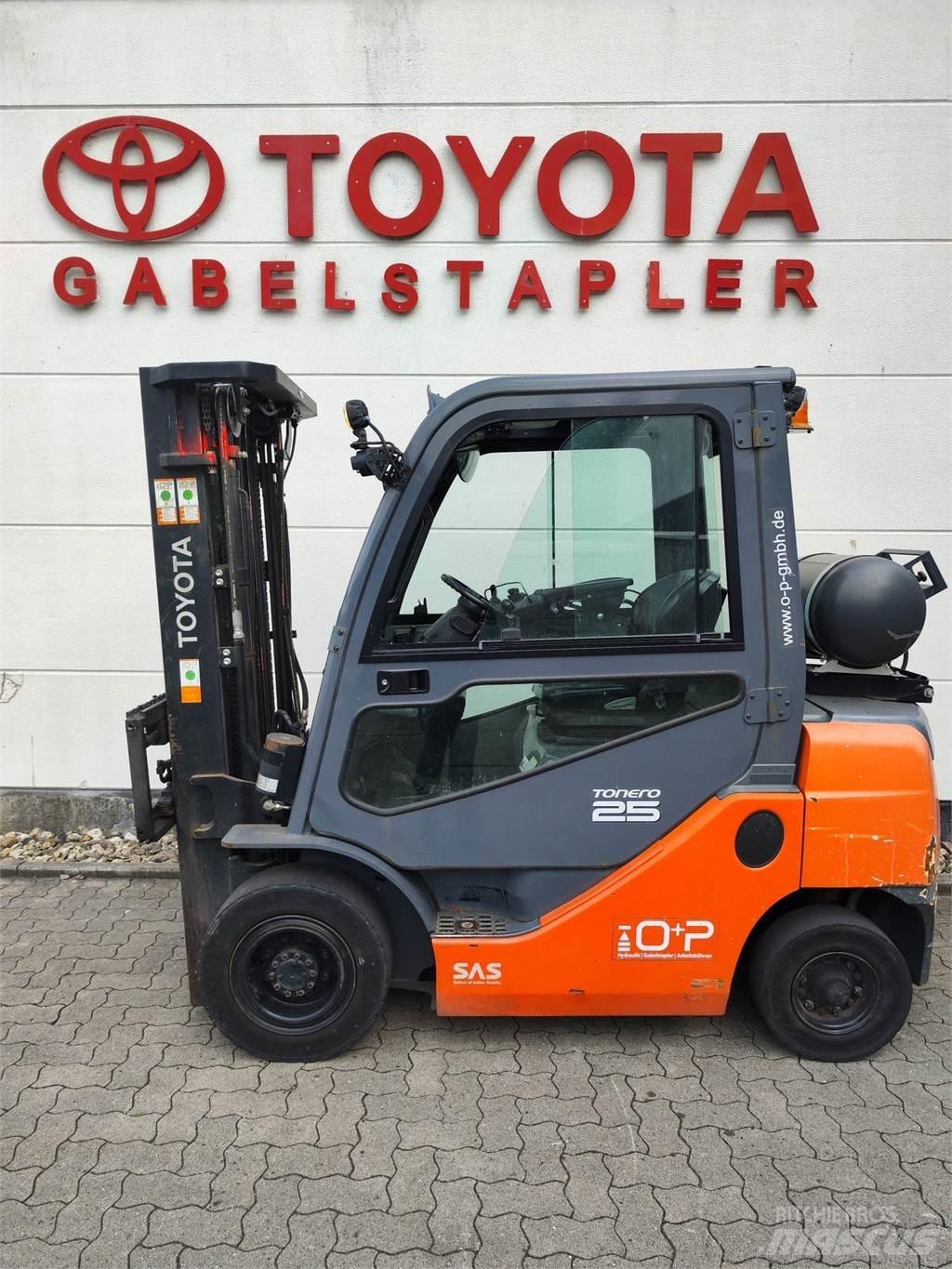 Toyota 02-8FGF25 Nestekaasutrukit