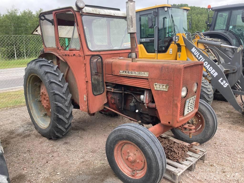 McCormick 624 Traktorit