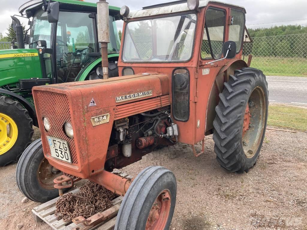 McCormick 624 Traktorit