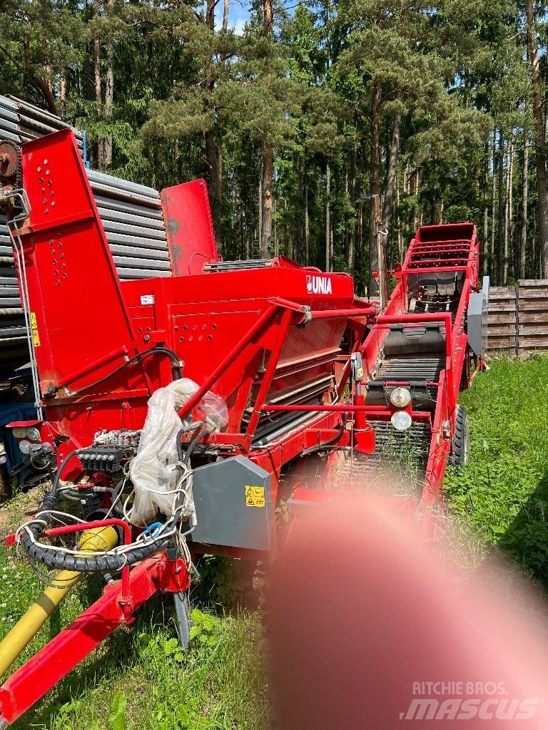 Unia PYRA 1600 Perunannostokoneet