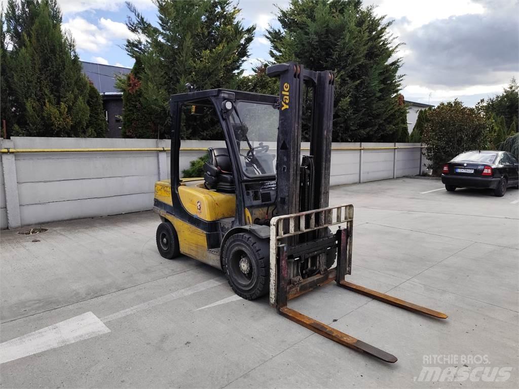 Yale GDP35VX Dieseltrukit