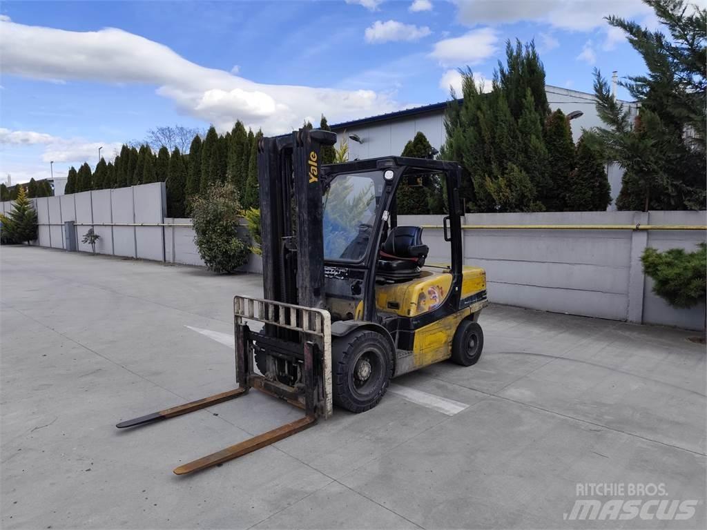 Yale GDP35VX Dieseltrukit