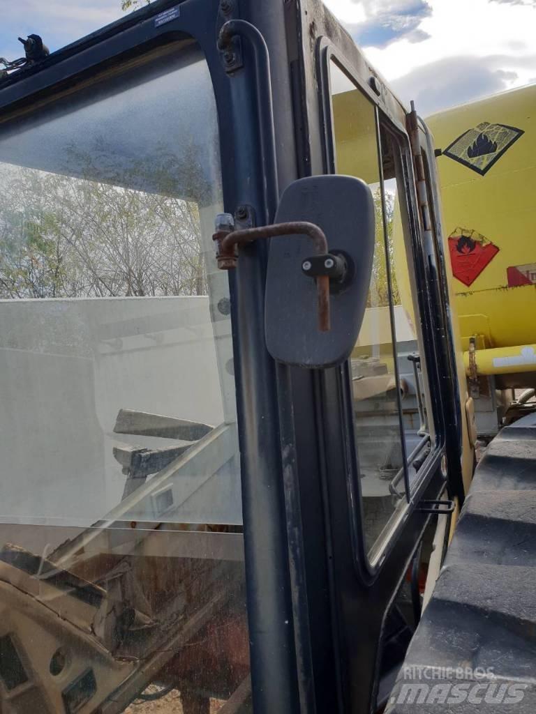 CAT 320B ali 320 Ohjaamo ja sisusta