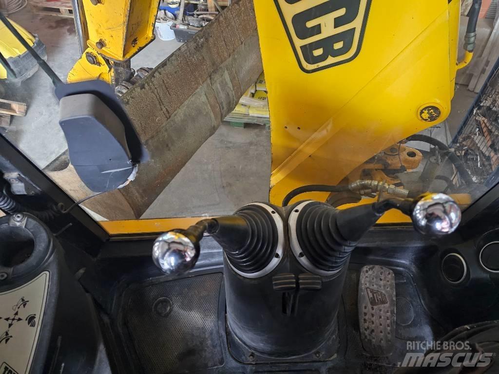 JCB 4 CX Kaivurikuormaajat