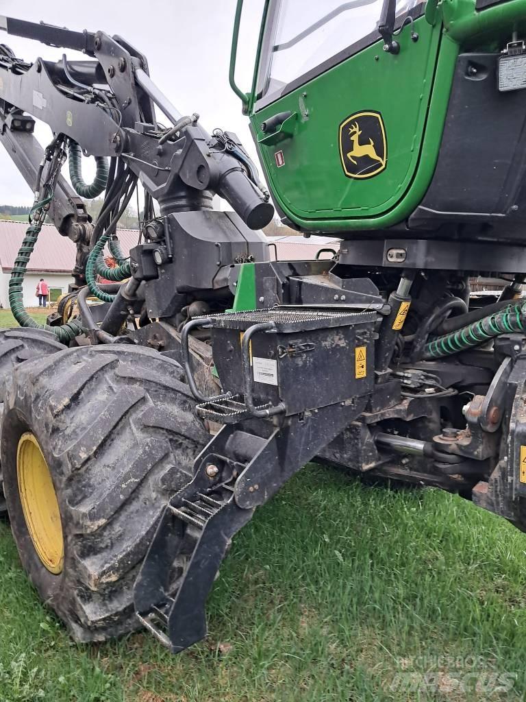 John Deere 1470 G Harvesterit