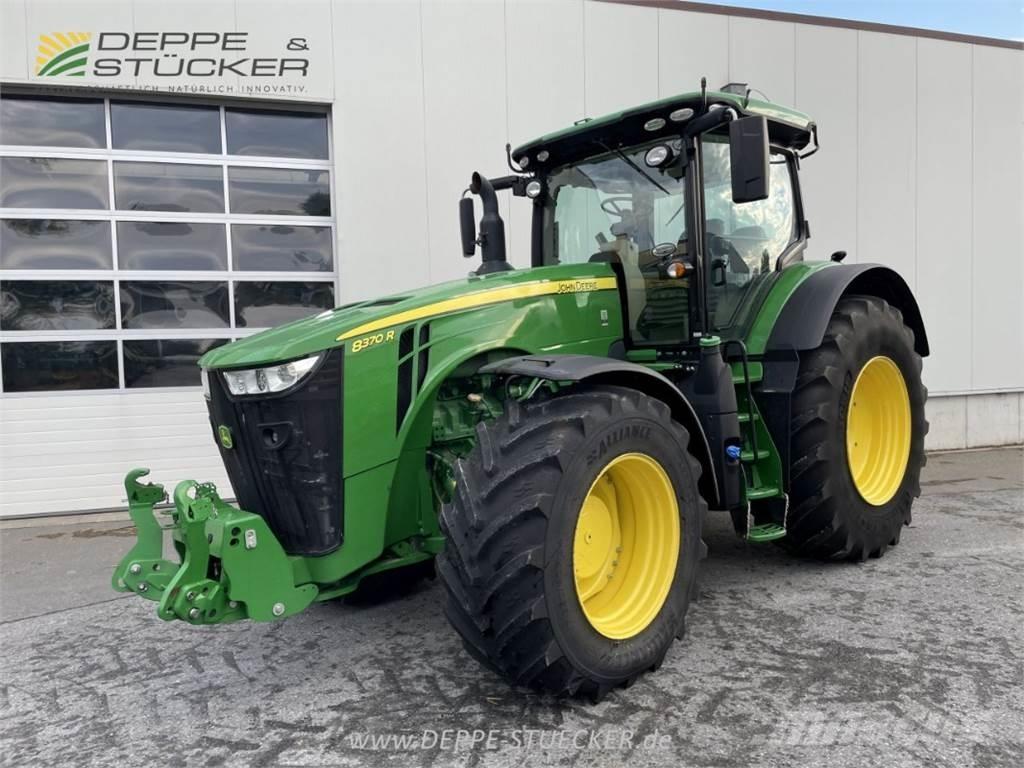 John Deere 8370R Traktorit