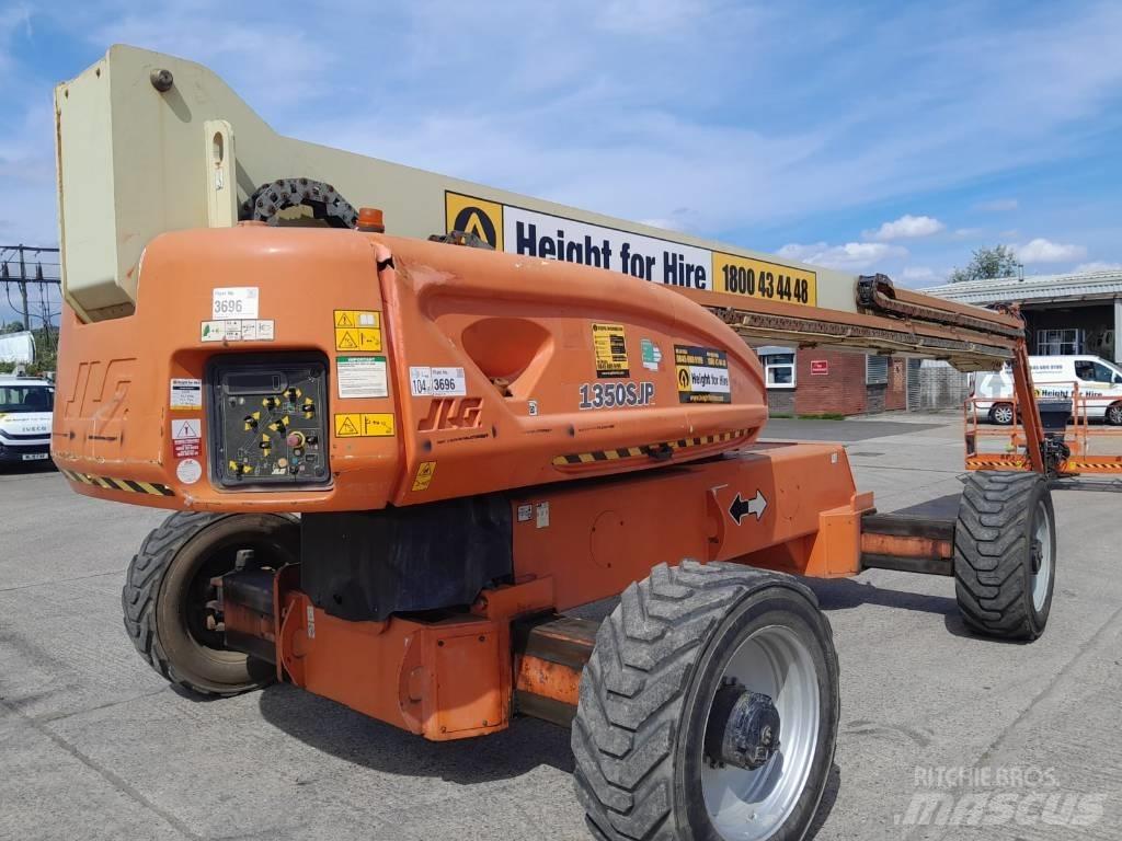 JLG 1350 SJP Teleskooppipuominostimet
