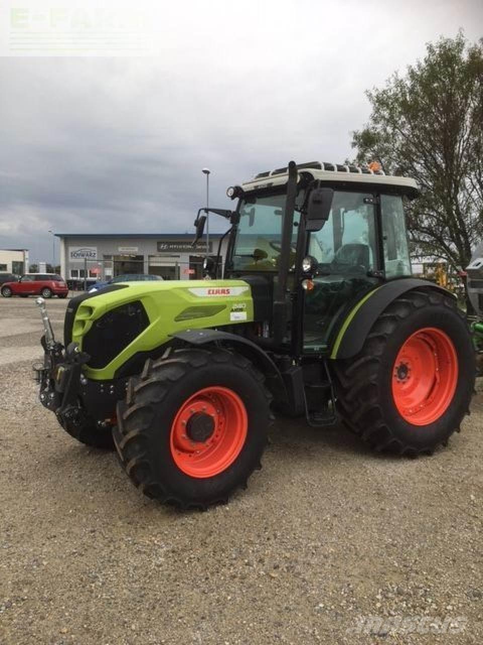 CLAAS axos 240 Traktorit