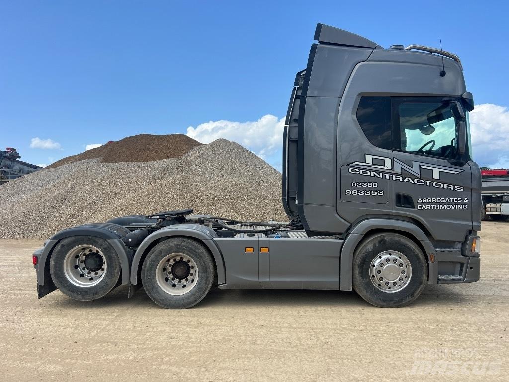 Scania R 450 Vetopöytäautot
