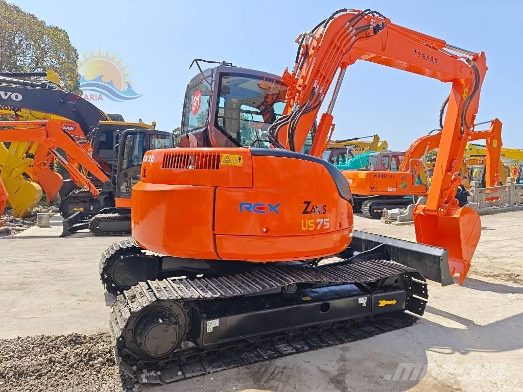 Hitachi ZX 75 Midikaivukoneet 7t - 12t