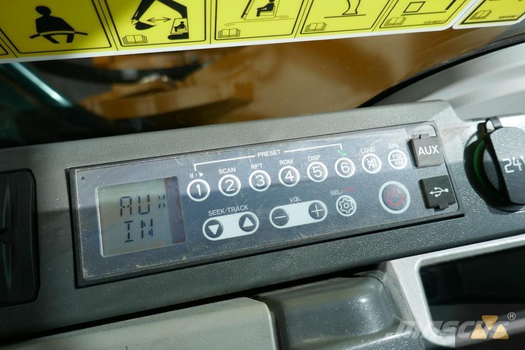 CAT 352 Telakaivukoneet