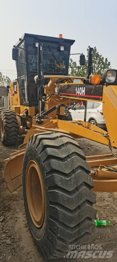 CAT 140 H Tiehöylät