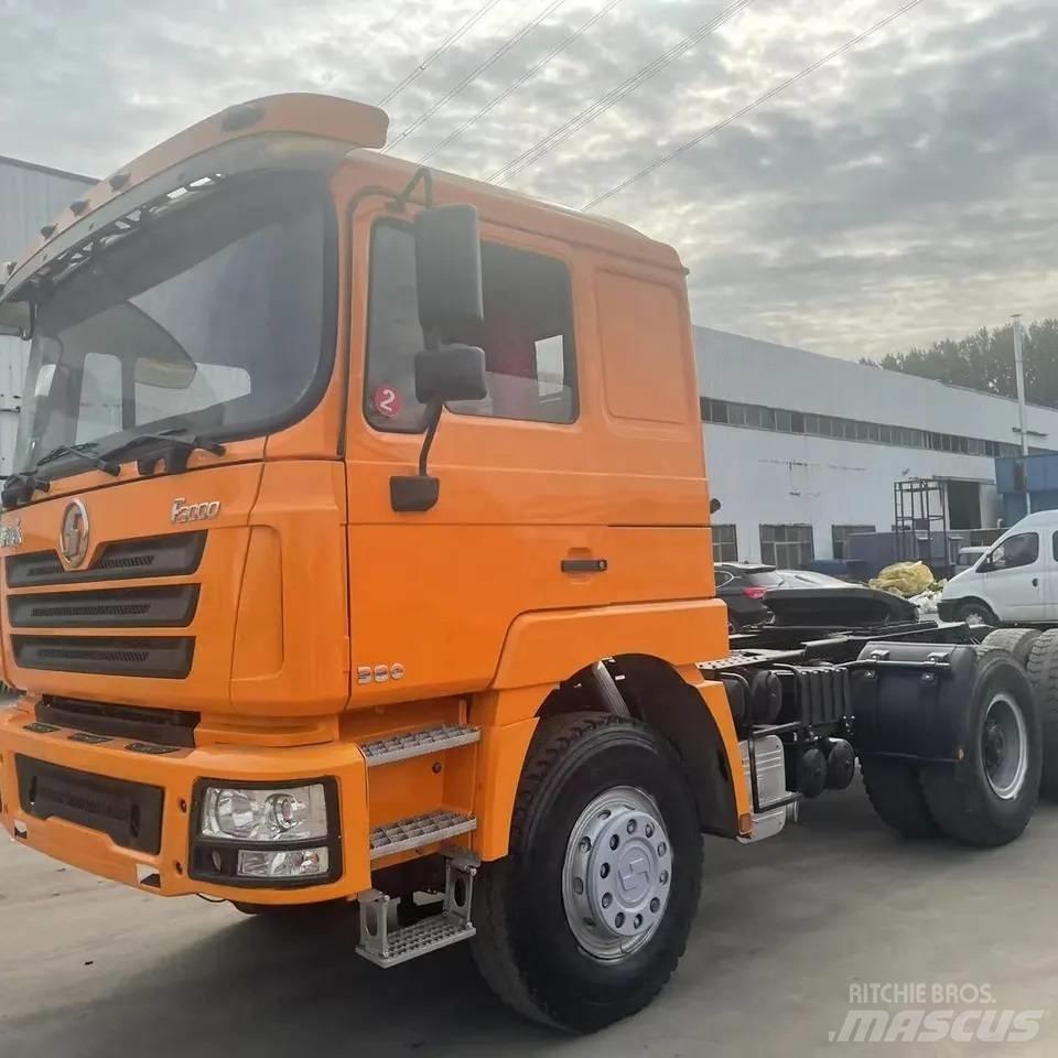 Shacman F3000 6X4 Vetopöytäautot