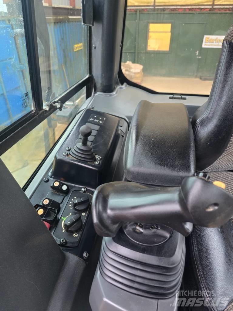 CAT D 6 K 2 LGP Telaketjupuskutraktorit