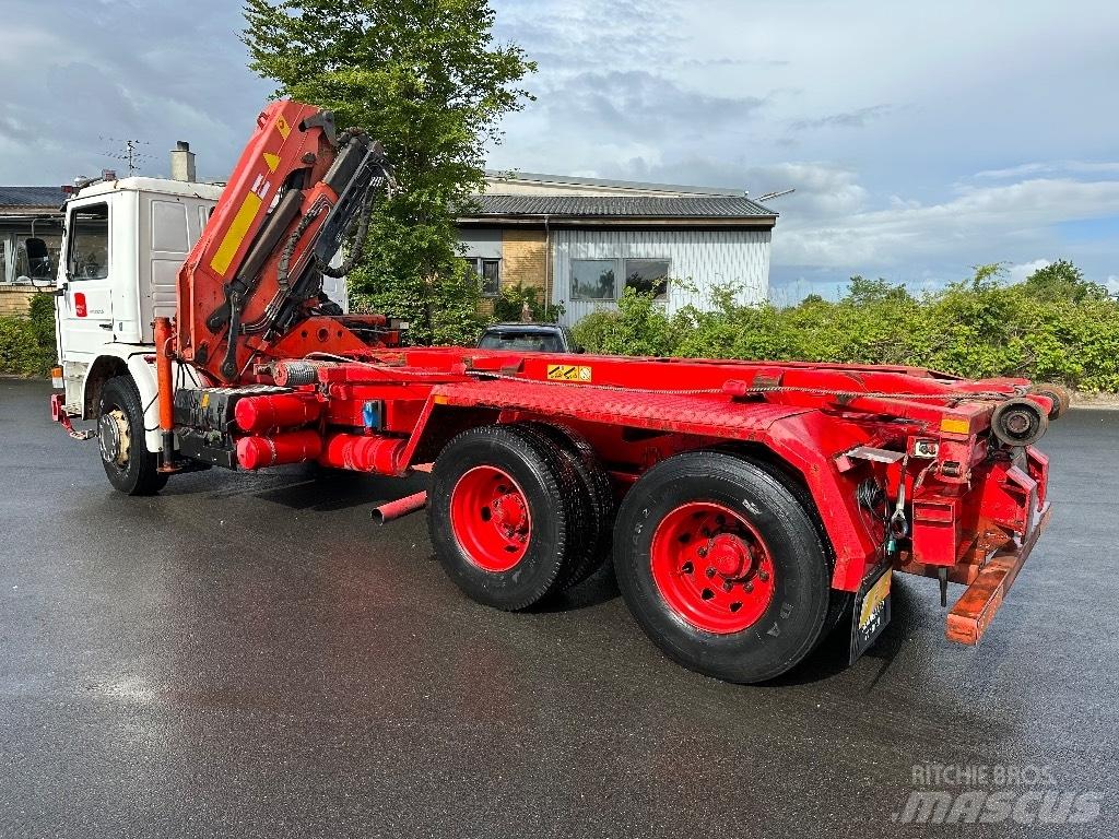 Scania P 93 M Nosturiautot