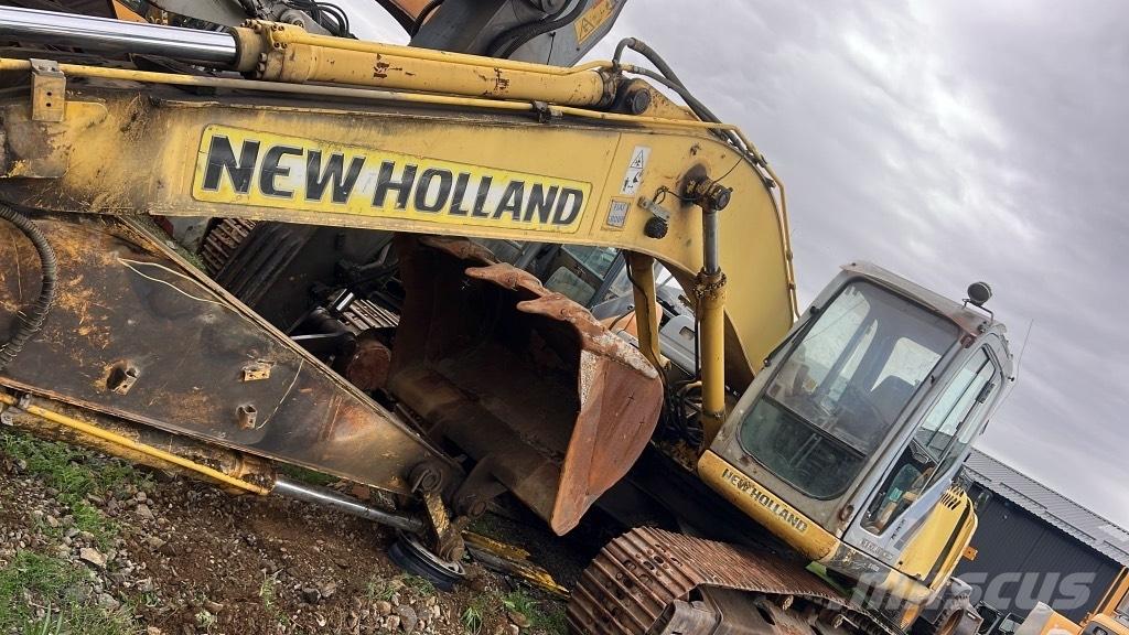 New Holland E 215 B Puomit