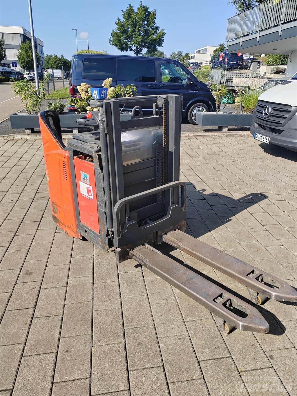 Linde L12 LHP SP Käyden ajettavat pinoamistrukit