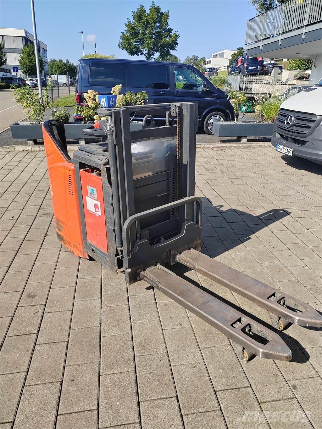 Linde L12 LHP SP Ajettavat pinoamisvaunut