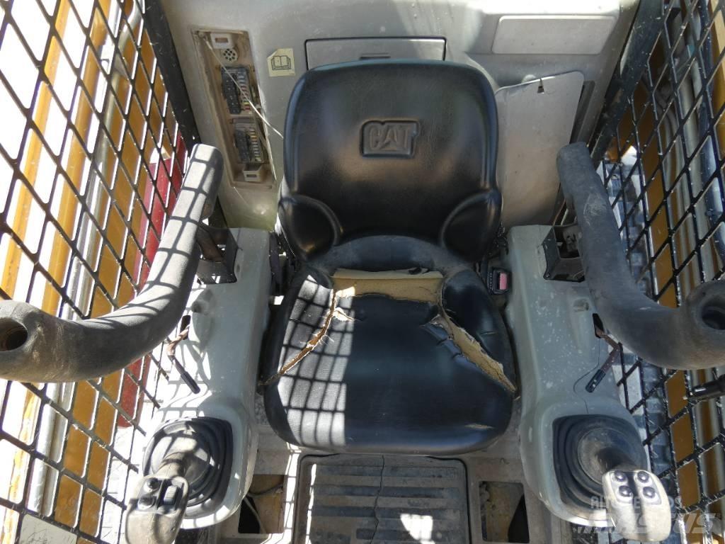 CAT 279 C Liukuohjatut kuormaajat