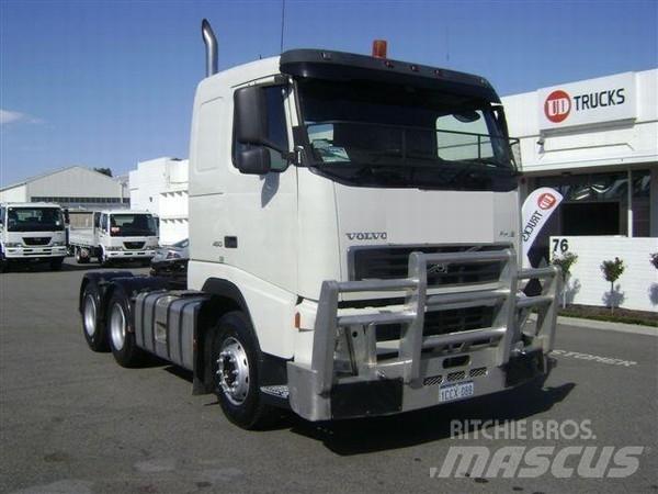 Volvo FH12 Vetopöytäautot