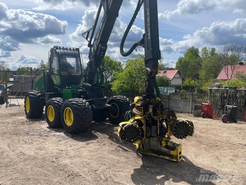 John Deere 1270 G Harvesterit
