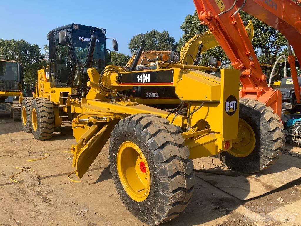 CAT 140 H Tiehöylät