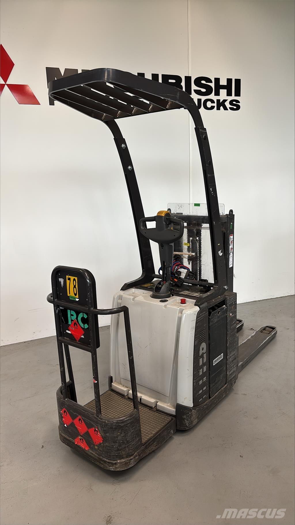 Atlet PDP200 Lavatrukit