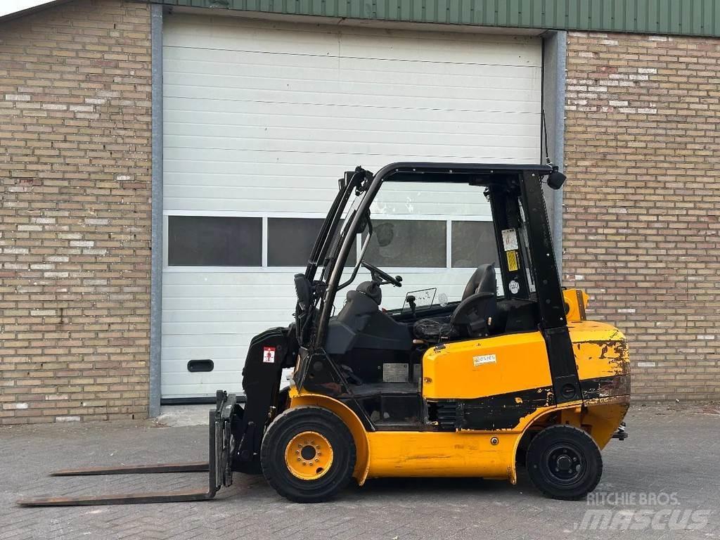 JCB TLT 2,5D Muut haarukkatrukit