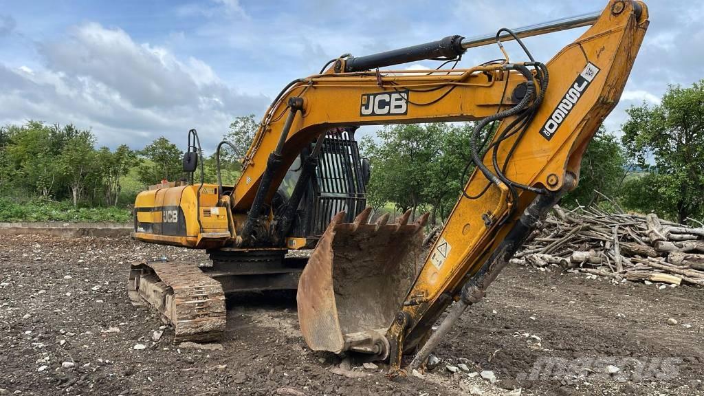 JCB JS 260 XD Ketjut, telat ja alustat