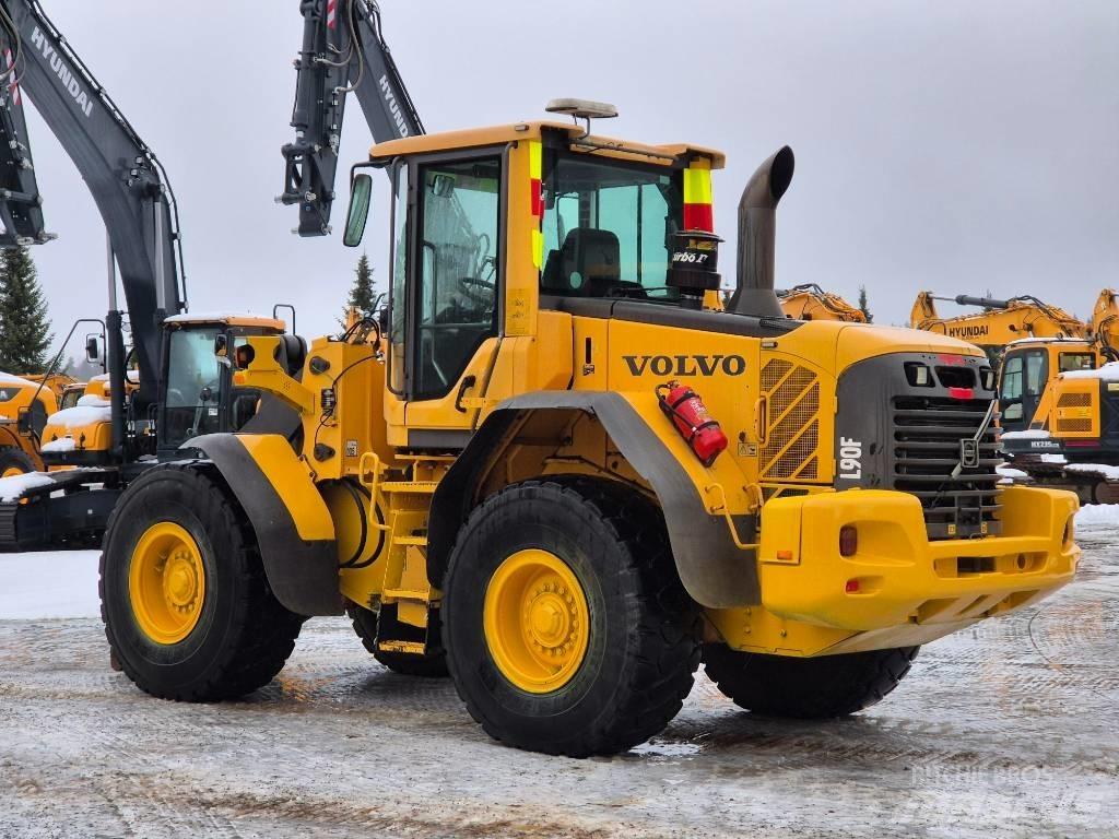 Volvo L 90 F Pyöräkuormaajat