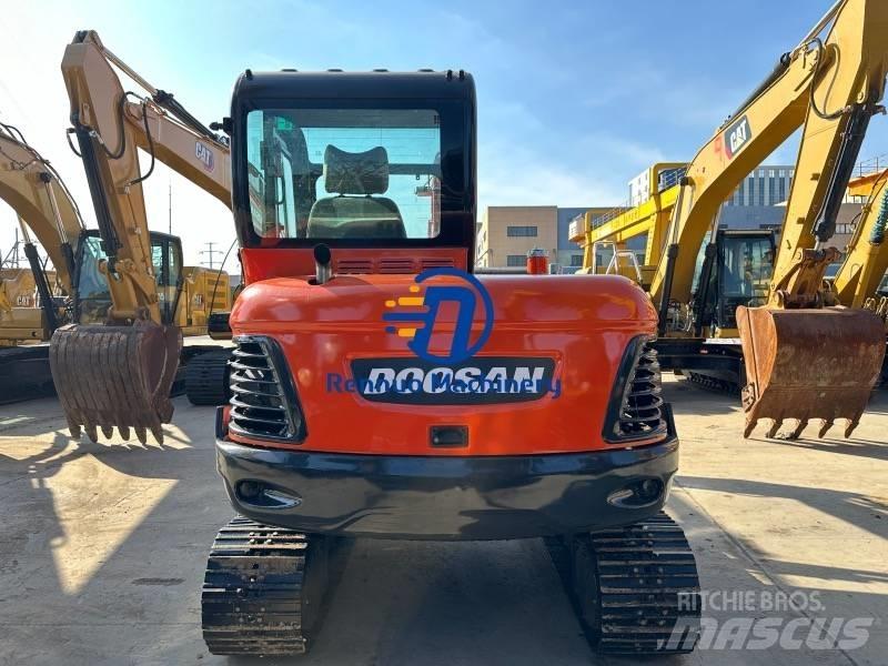 Doosan DX 60 Minikaivukoneet < 7t