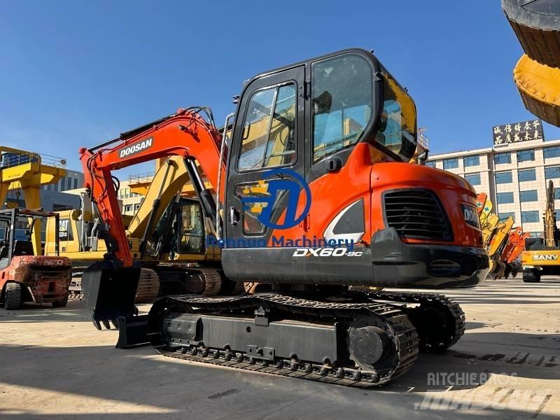 Doosan DX 60 Minikaivukoneet < 7t