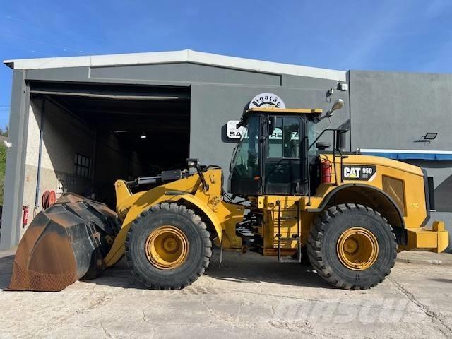 CAT 950 Pyöräkuormaajat