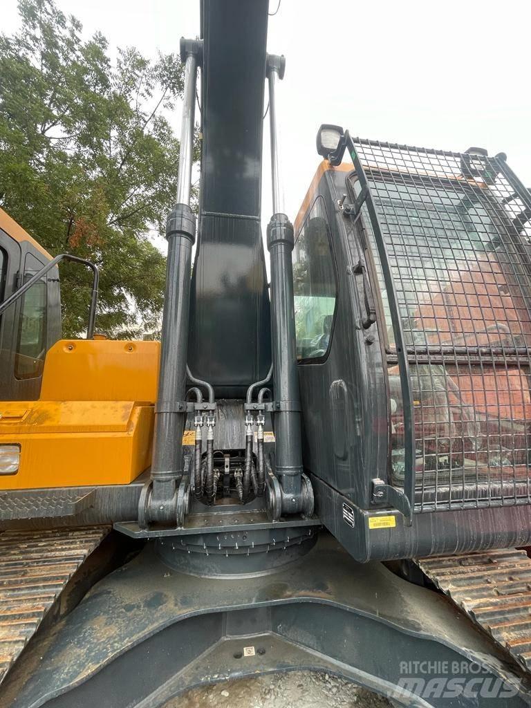 Hyundai R210 Telakaivukoneet
