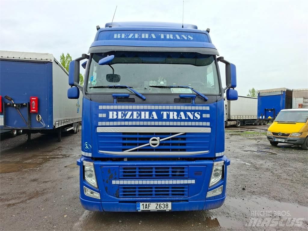 Volvo FH13 440 Vetopöytäautot