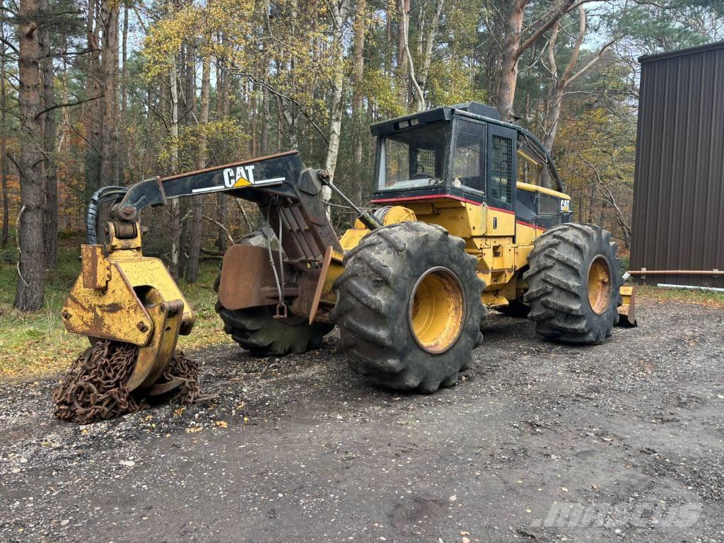 CAT 525B Skidder Juontokoneet