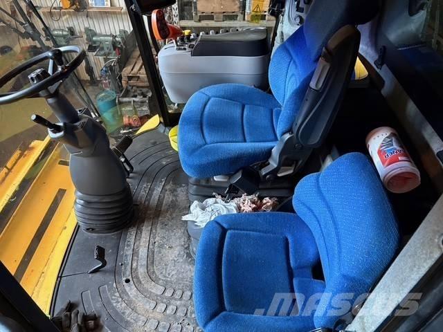 New Holland CX 8080 Leikkuupuimurit