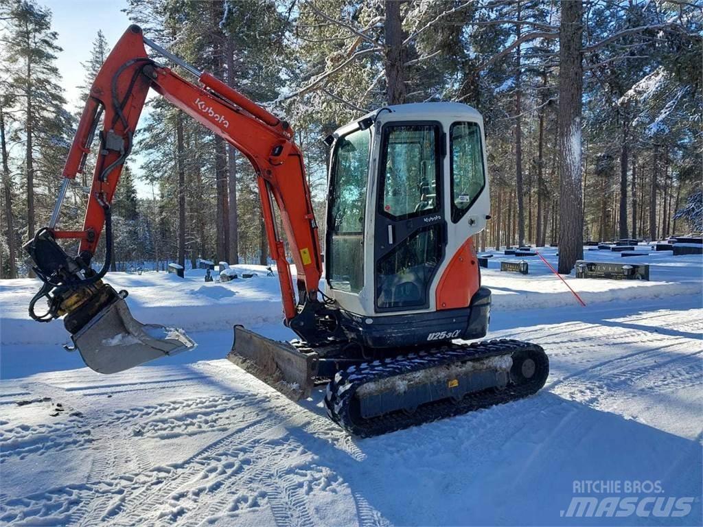 Kubota U25-3 Minikaivukoneet < 7t