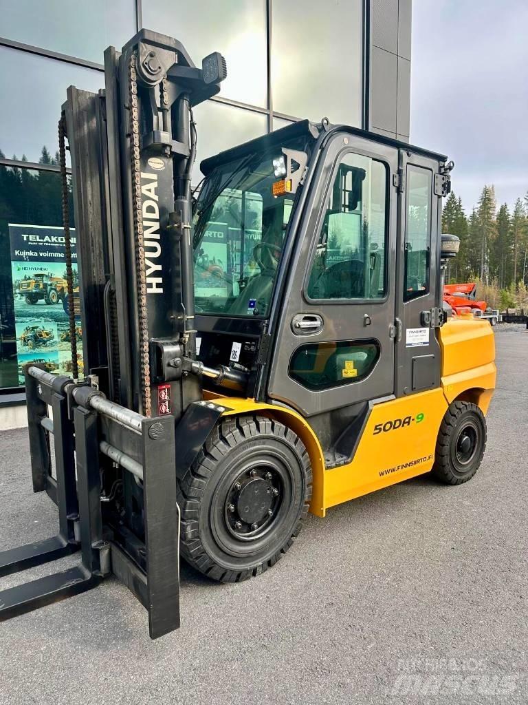 Hyundai 50DA-9 Dieseltrukit