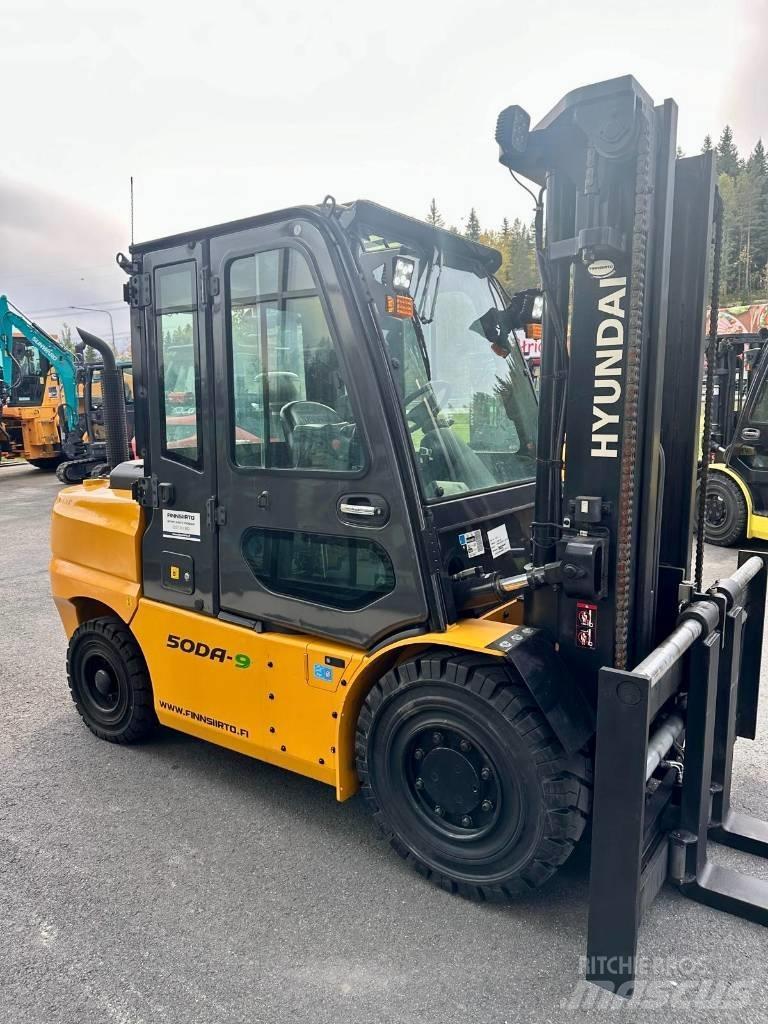 Hyundai 50DA-9 Dieseltrukit