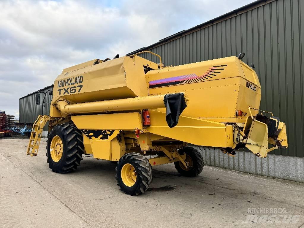 New Holland TX 67 Leikkuupuimurit