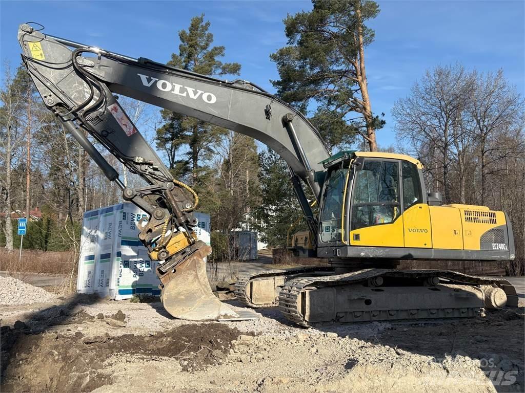 Volvo EC240CL Telakaivukoneet
