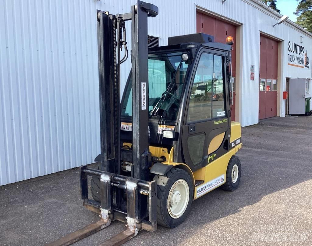 Yale GDP30VX Dieseltrukit