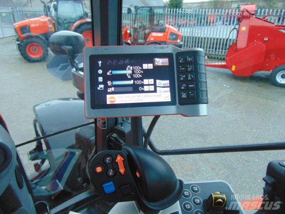 Kubota M 7151 Traktorit