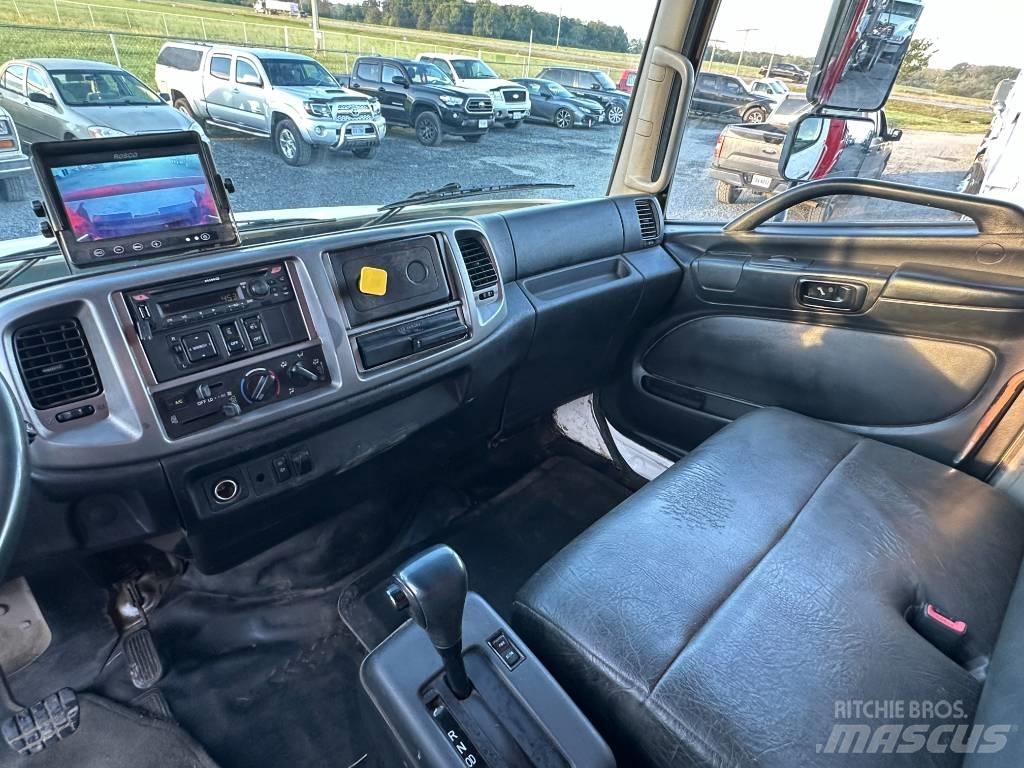 Hino 268 Waste trucks