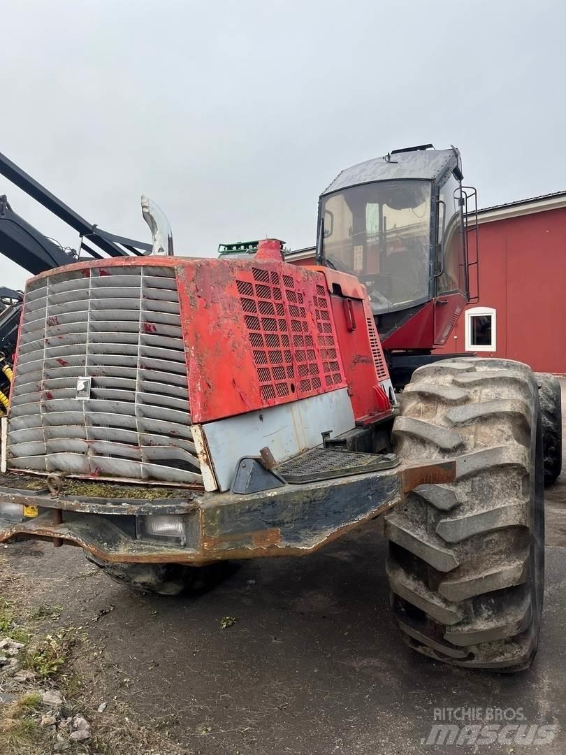 Valmet 921 Harvesterit