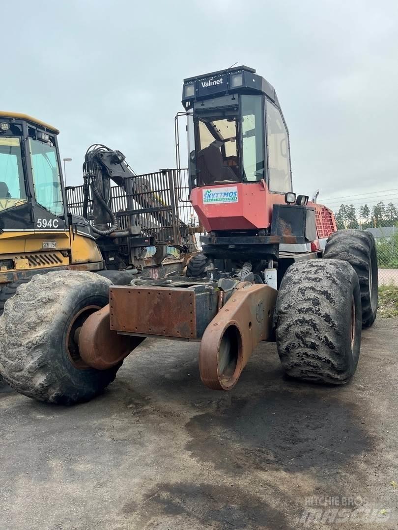 Valmet 921 Harvesterit