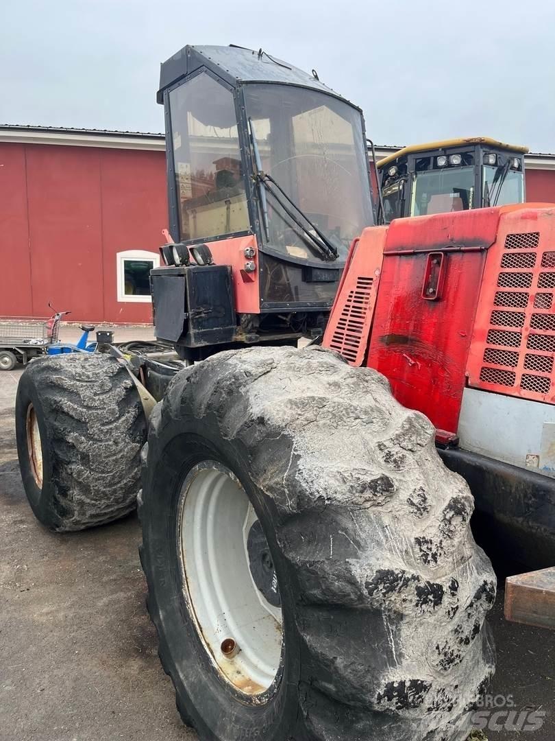 Valmet 921 Harvesterit